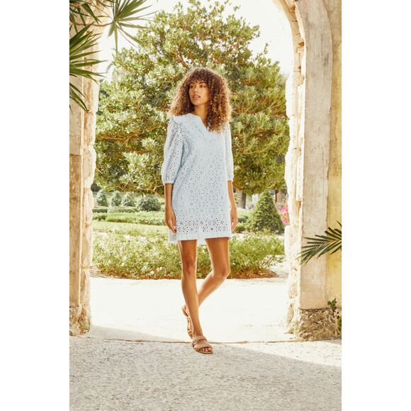 Cartolina Nantucket Embroidered Shift Eyelet Isabella Dress Spun‎ Sugar Blue XS - Picture 1 of 9